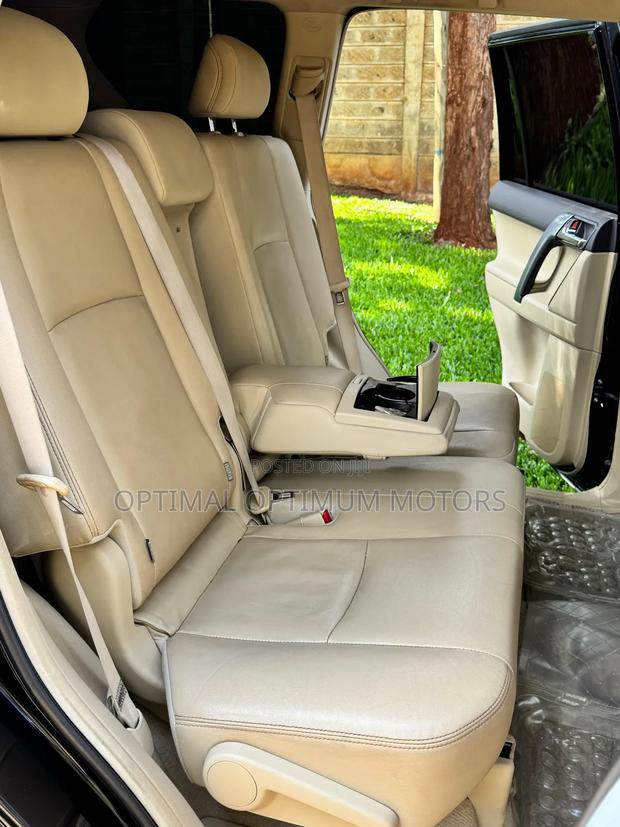 Toyota Land Cruiser Prado 2.8 D-4D 2016 Black