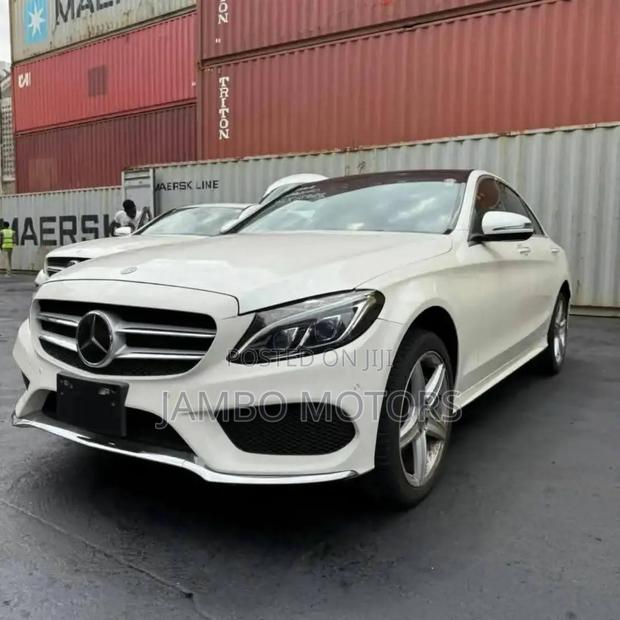 Mercedes-Benz C200 2019 White