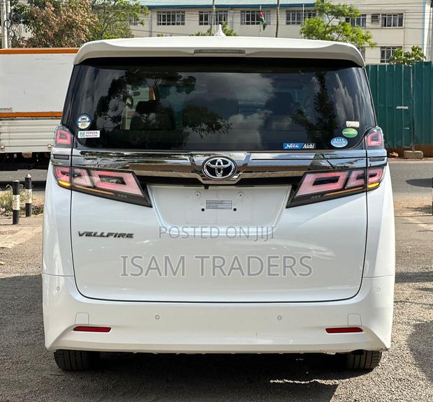 Toyota Vellfire 2019 White