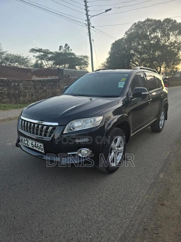 Toyota Vanguard 2013 Black