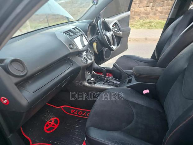Toyota Vanguard 2013 Black