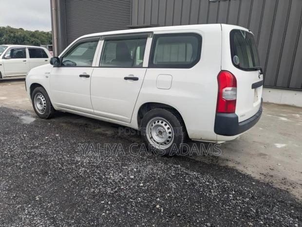 Toyota Probox 1.5 Hybrid GL 2020 White
