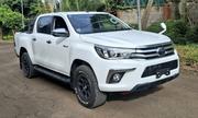 Toyota Hilux SR5 4x4 2018 White for sale