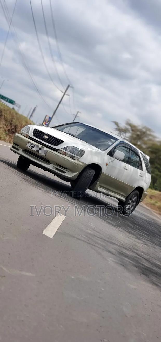 Toyota Harrier 2005 White