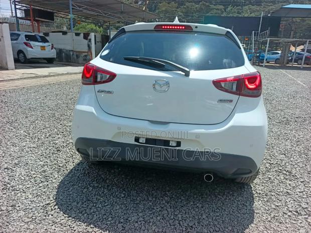 Mazda Demio 2018 White