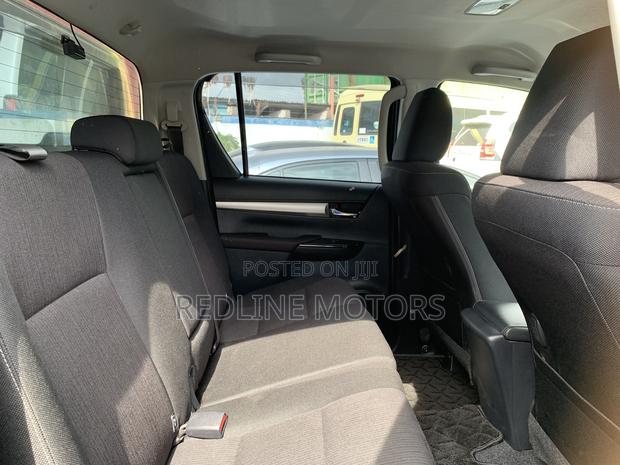 Toyota Hilux Revo Double Cab Deisel 2.4 RWD 2018 Black