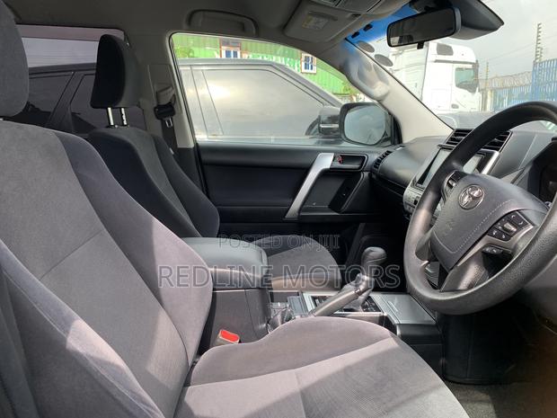 Toyota Land Cruiser Prado 2.8 2018 Green
