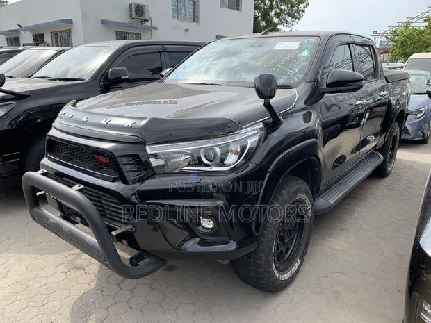 Toyota Hilux Revo Double Cab Deisel 2.4 AWD 2018 Black
