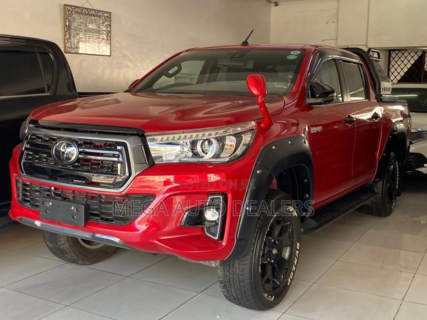 Toyota Hilux 2019 Red