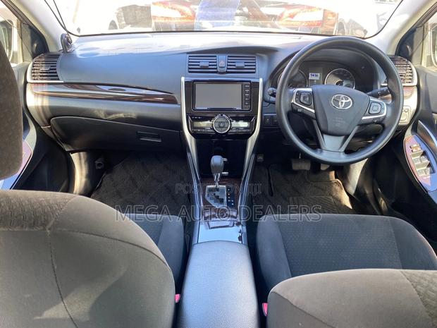 Toyota Premio 1.8 FWD 2018 Brown