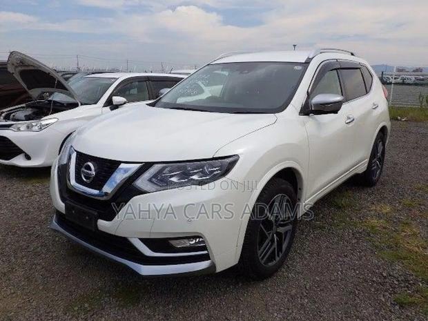 Nissan X-Trail 2.0 Petrol AWD 2018 White