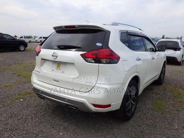Nissan X-Trail 2.0 Petrol AWD 2018 White