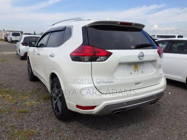 Nissan X-Trail 2.0 Petrol AWD 2018 White
