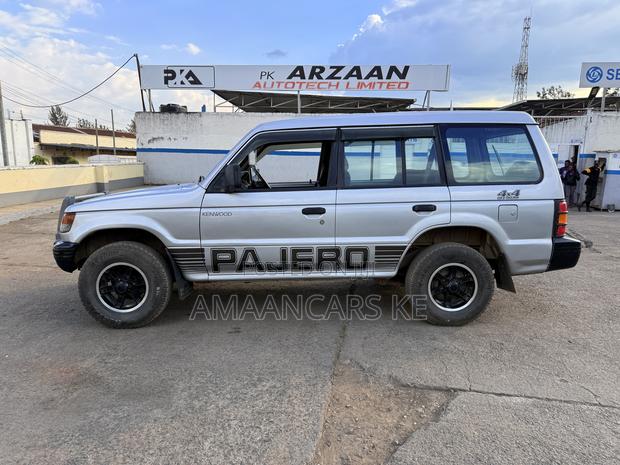 Mitsubishi Pajero 1999 Silver