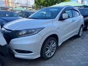 Honda Vezel 2018 White for sale