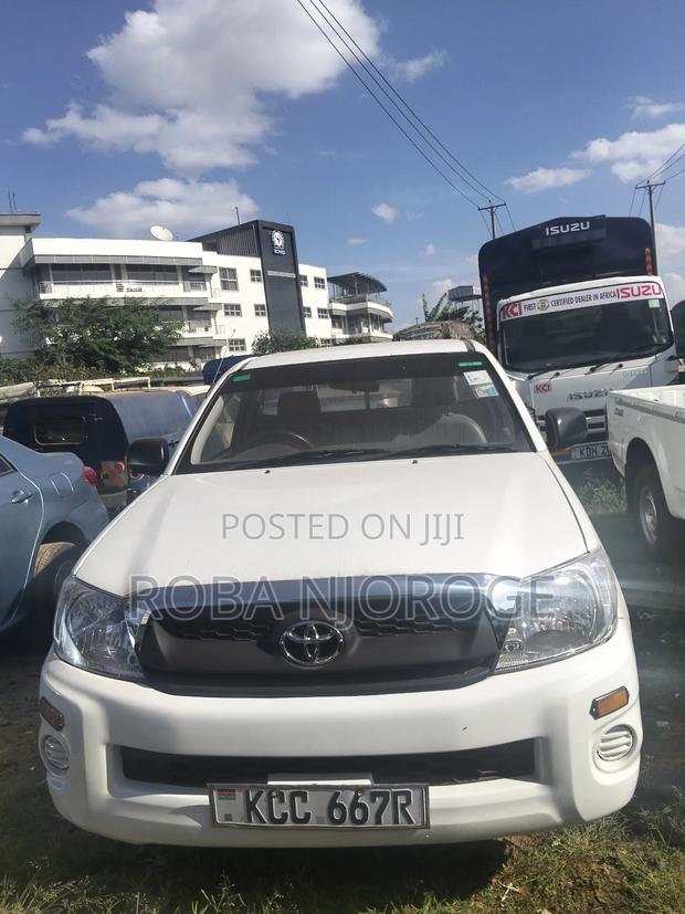 Toyota Hilux 2.5 D-4D SRX 2009 White