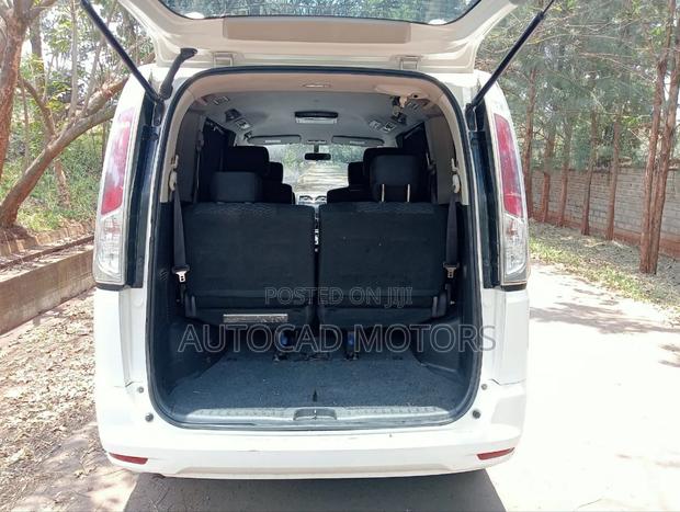 Nissan Serena 2013 White