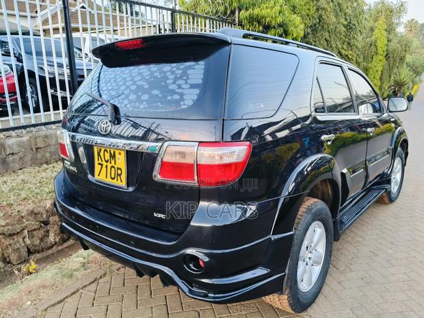 Toyota Fortuner 3.0 D AWD 2010 Black