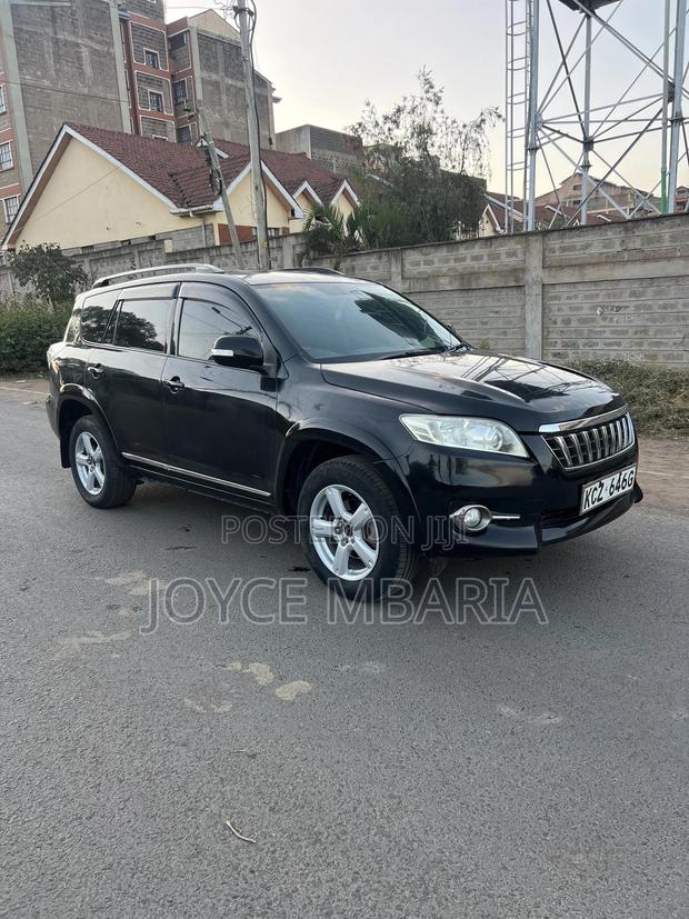 Toyota Vanguard 2013 Black