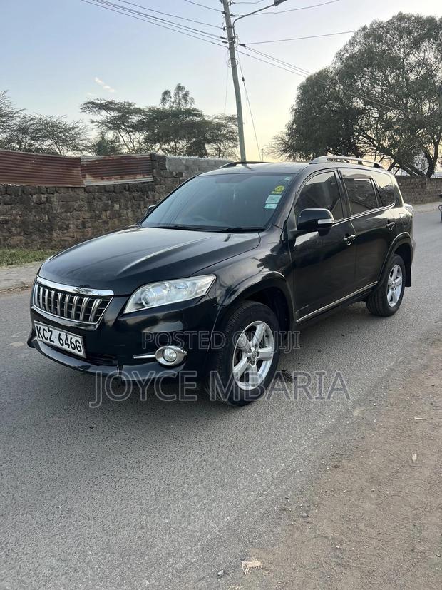 Toyota Vanguard 2013 Black