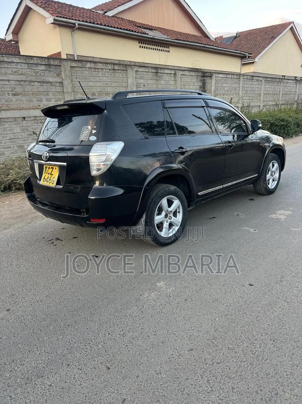 Toyota Vanguard 2013 Black
