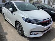 Honda Fit Shuttle 2018 White for sale