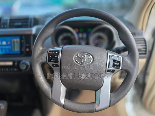 Toyota Land Cruiser Prado 2016 White