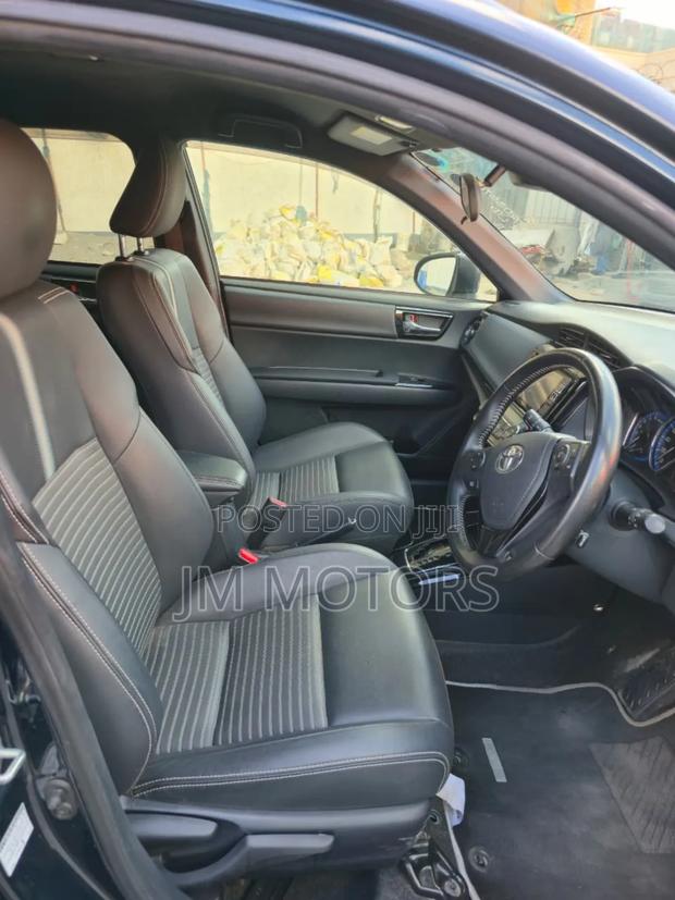 Toyota Corolla Fielder 2019 Burgundy