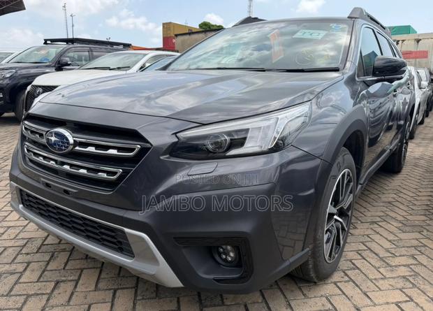 Subaru Outback Premium AWD 2023 Gray