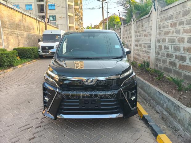 Toyota Voxy 2018 Black