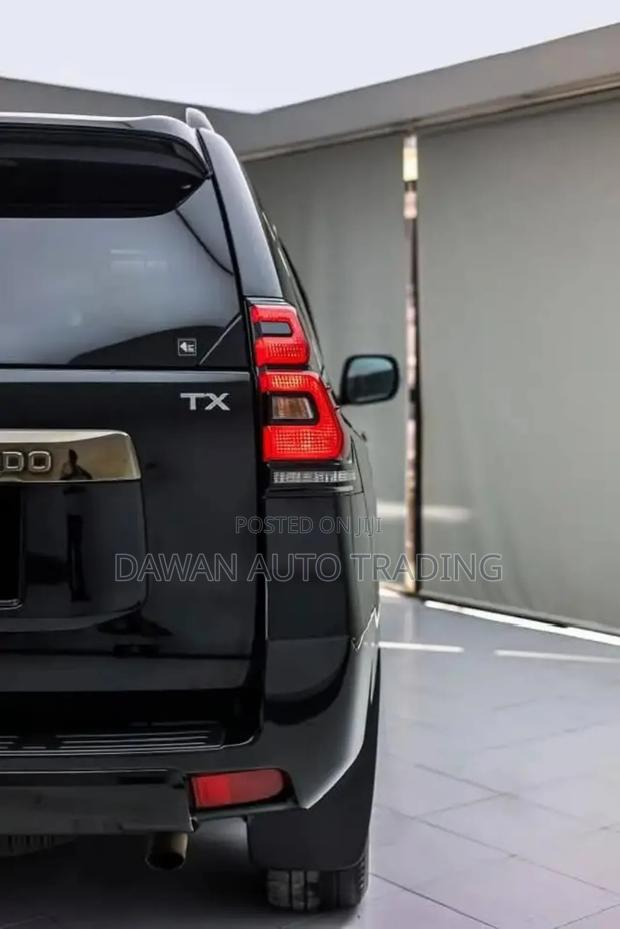 Toyota Land Cruiser Prado 2.8 2020 Black