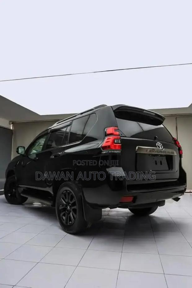 Toyota Land Cruiser Prado 2.8 2020 Black