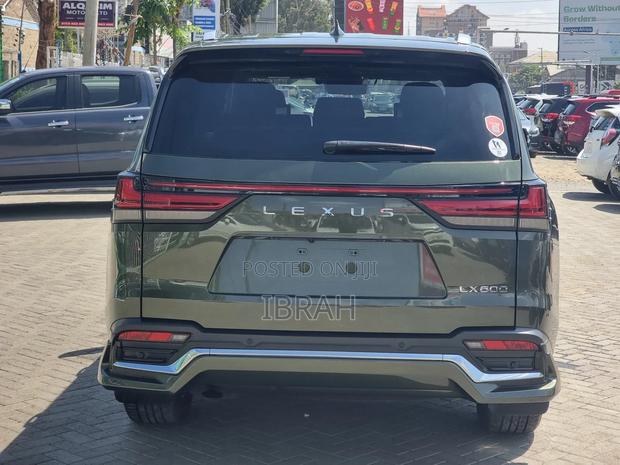 Lexus LX 2025 Green