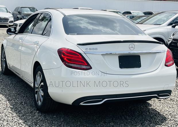 Mercedes-Benz C200 2018 White