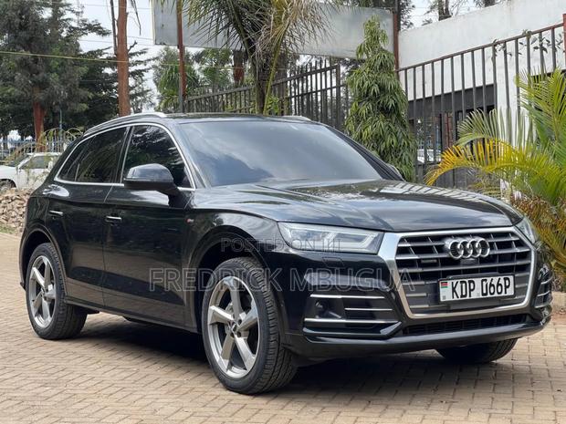 Audi Q5 2.0T Tech Premium AWD quattro 2018 Black