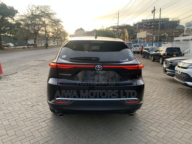 Toyota Harrier 2.0 2020 Black