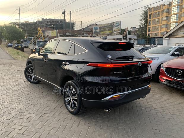 Toyota Harrier 2.0 2020 Black
