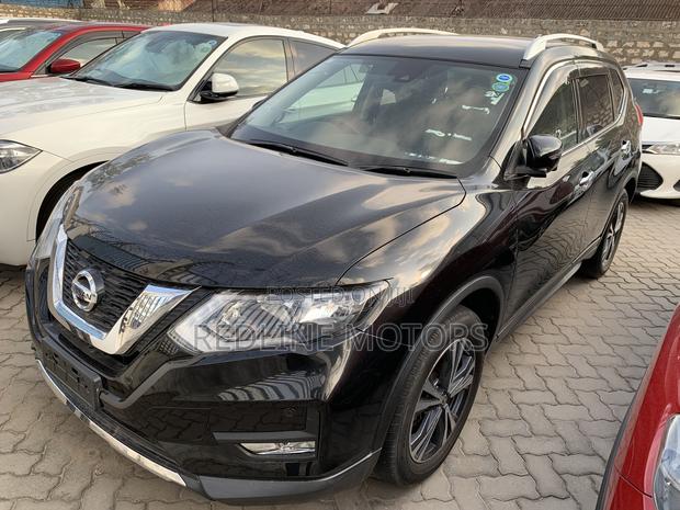 Nissan X-Trail 2.0 Petrol FWD 2018 Black