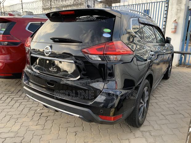 Nissan X-Trail 2.0 Petrol FWD 2018 Black