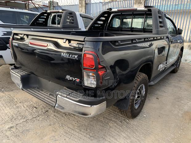 Toyota Hilux Revo Single Cab Deisel 2.4 RWD 2018 Black