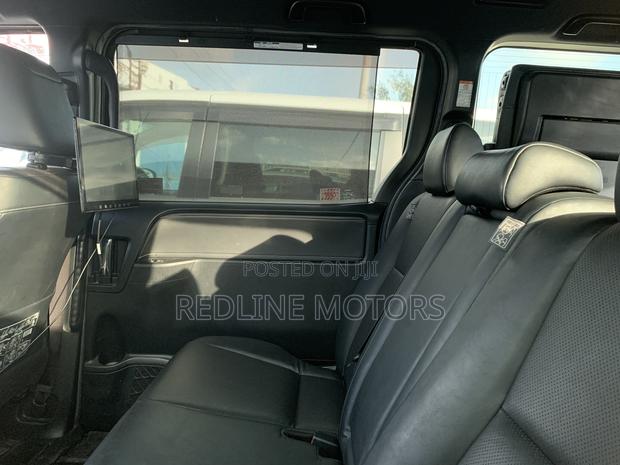 Toyota Esquire 2.0 AWD (7 seater) 2018 Black
