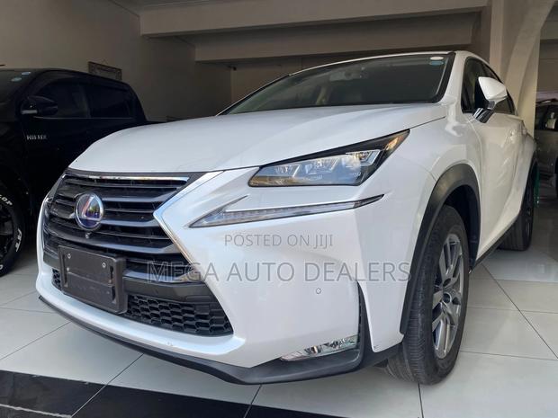 Lexus NX 300 FWD 2018 White