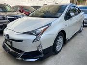 Toyota Prius 2018 White for sale