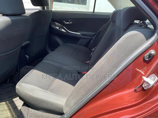 Toyota Premio 2018 Red