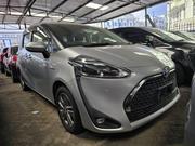 Toyota Sienta 1.5 Hybrid FWD 2019 Silver for sale
