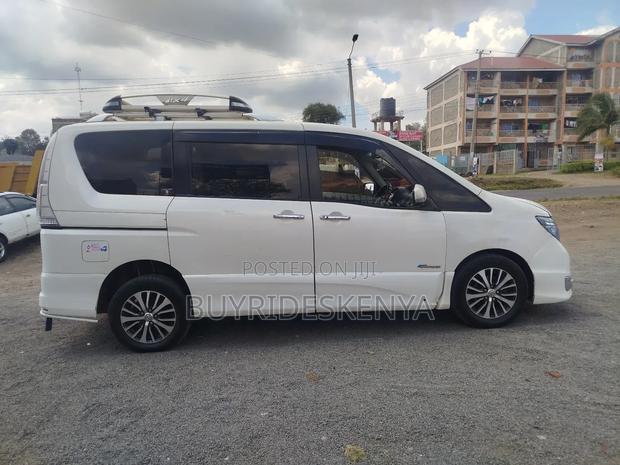 Nissan Serena 2015 White