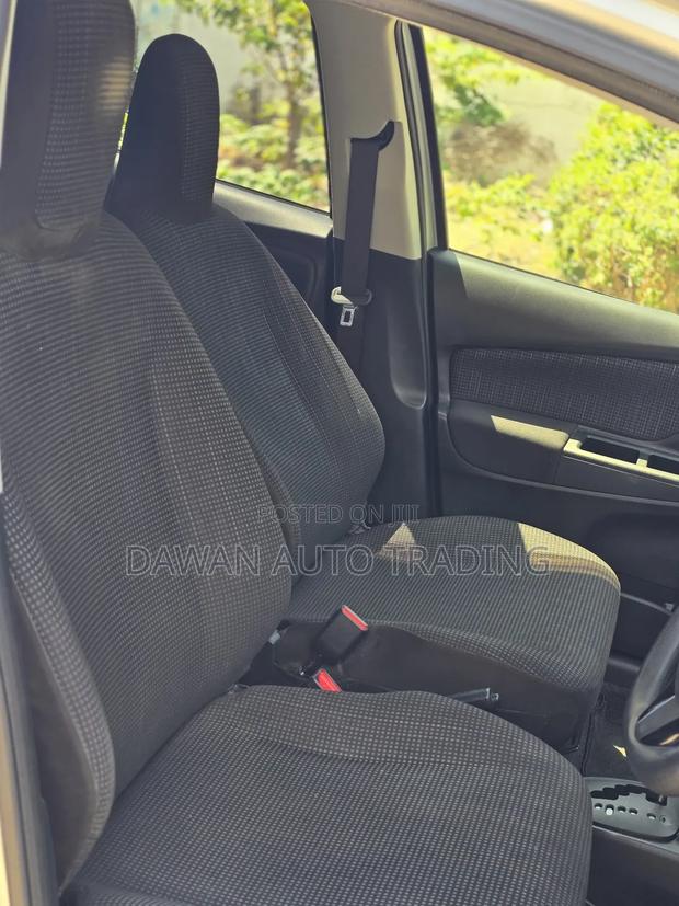 Toyota Vitz 2019 Silver