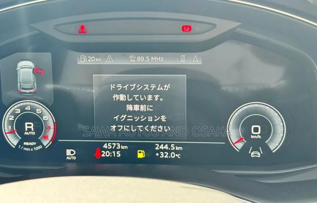 Audi Q8 2021 Black