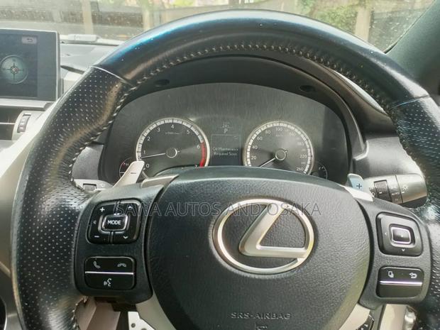 Lexus NX 2017 Gold