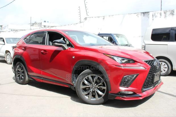 Lexus NX 300 FWD 2018 Red